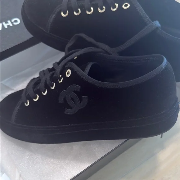 SOLD ⭐️Authentic CHANEL Black Sneakers with silver  Accents - Picture 10 of 10